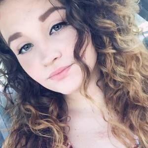 Meet your Posher, Dayanera